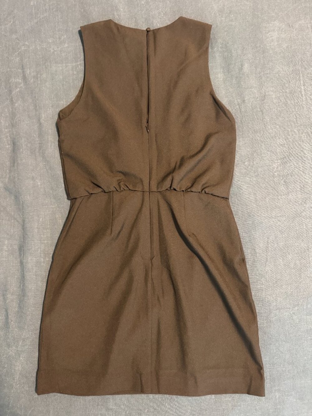 NWT Banana Republic Sleeveless Blouson Sheath Dress Chocolate Brown Size 6 - Picture 3 of 3